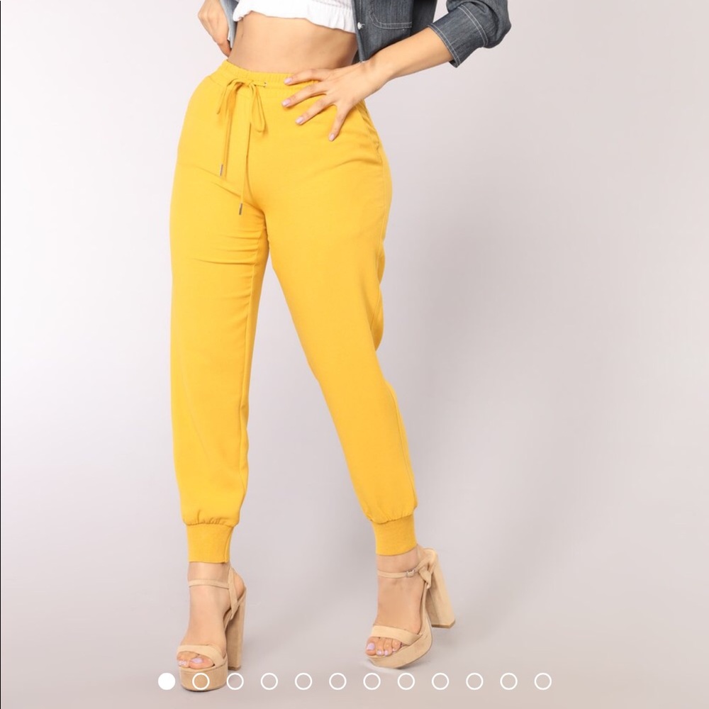 Leyle joggers